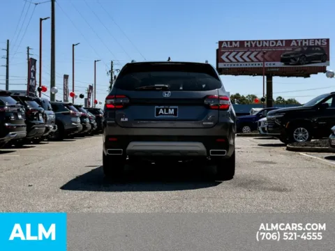 More photos of 2024 Honda Pilot Touring at ALM Hyundai Athens, GA