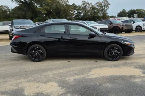 More photos of 2026 Hyundai Elantra SEL Sport at ALM Hyundai Athens, GA
