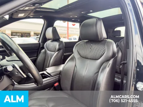 More photos of 2024 Hyundai Palisade Calligraphy at ALM Hyundai Athens, GA