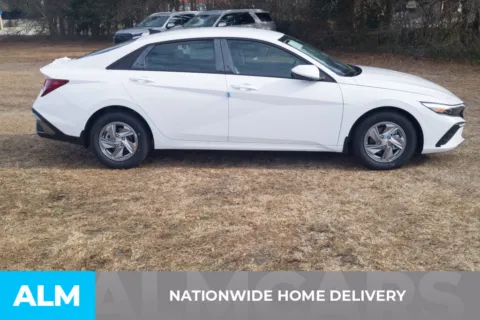 More photos of 2026 Hyundai Elantra SE at ALM Hyundai Athens, GA