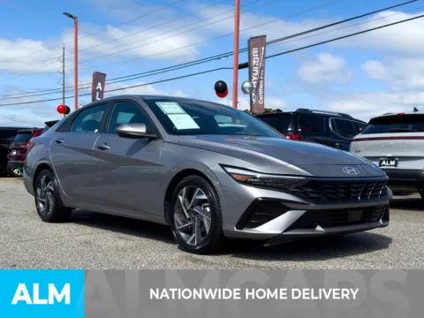 More photos of 2025 Hyundai Elantra SEL Convenience at ALM Hyundai Athens, GA