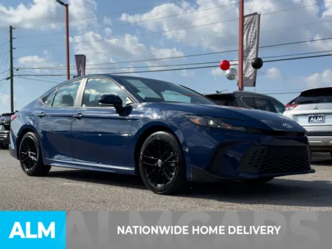 More photos of 2025 Toyota Camry SE at ALM Hyundai Athens, GA