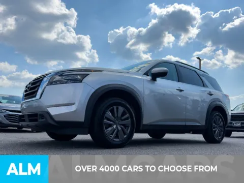 Photos of 2024 Nissan Pathfinder SV for sale in Athens, GA at ALM Hyundai Athens