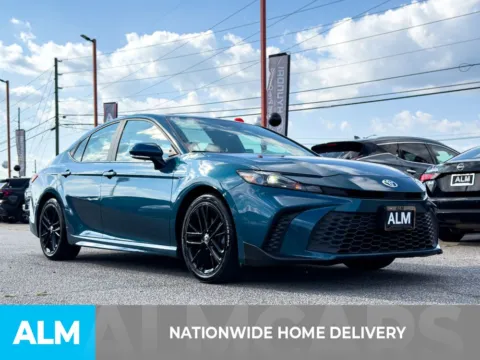 More photos of 2025 Toyota Camry SE at ALM Hyundai Athens, GA