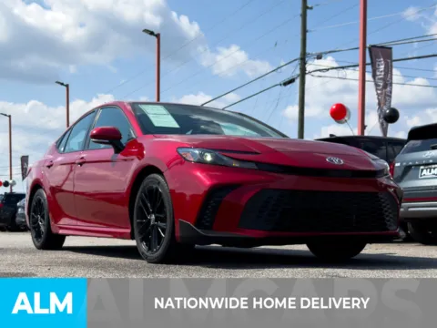 More photos of 2025 Toyota Camry SE at ALM Hyundai Athens, GA