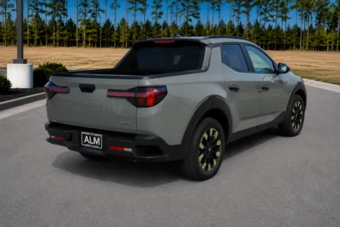 More photos of 2027 Hyundai Santa Cruz SEL at ALM Hyundai Athens, GA