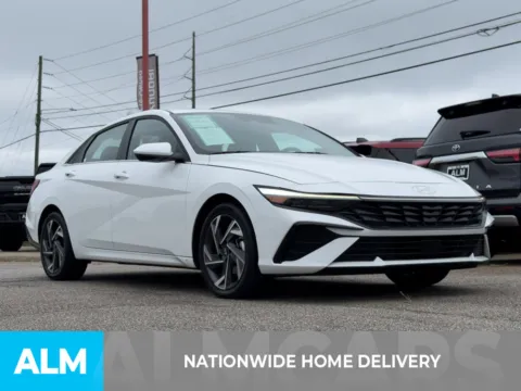 More photos of 2025 Hyundai Elantra SEL Convenience at ALM Hyundai Athens, GA