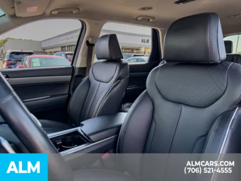 More photos of 2025 Hyundai Palisade SEL at ALM Hyundai Athens, GA
