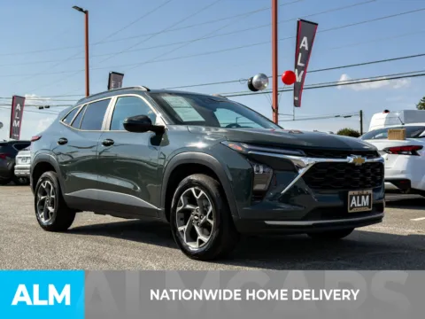 More photos of 2025 Chevrolet Trax LT at ALM Hyundai Athens, GA
