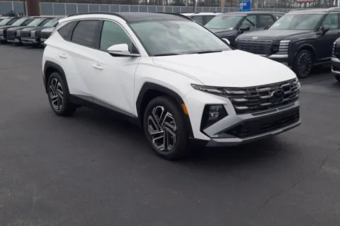 Another view of 2026 Hyundai Tucson Limited for sale in Athens, GA at ALM Hyundai Athens