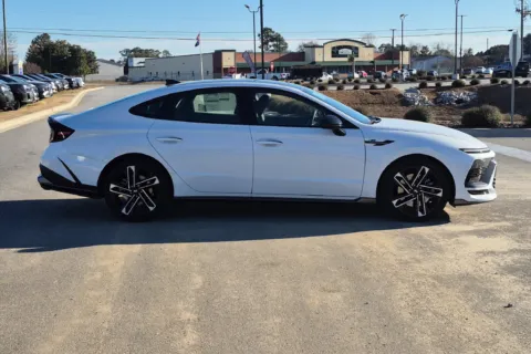 More photos of 2027 Hyundai Sonata N Line at ALM Hyundai Athens, GA