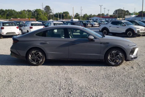 Another view of 2027 Hyundai Sonata SEL Sport for sale in Athens, GA at ALM Hyundai Athens