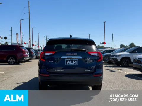 More photos of 2022 GMC Terrain SLE at ALM Hyundai Athens, GA