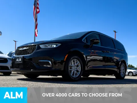 Photos of 2024 Chrysler Pacifica Touring L for sale in Athens, GA at ALM Hyundai Athens