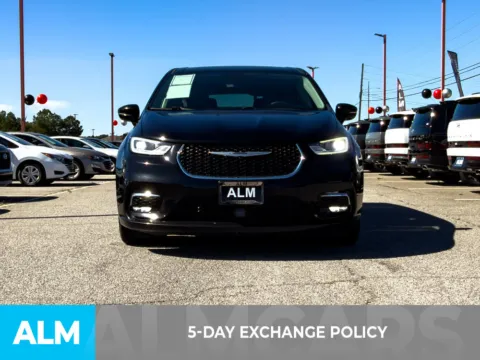 Another view of 2024 Chrysler Pacifica Touring L for sale in Athens, GA at ALM Hyundai Athens