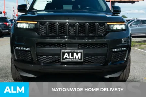 More photos of 2022 Jeep Grand Cherokee L Limited at ALM Hyundai Athens, GA