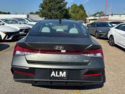 More photos of 2025 Hyundai Elantra Hybrid Limited at ALM Hyundai Athens, GA