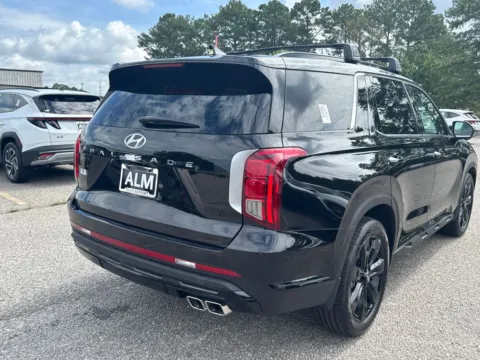 More photos of 2025 Hyundai Palisade XRT at ALM Hyundai Athens, GA