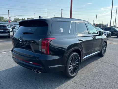 More photos of 2025 Hyundai Palisade Calligraphy Night Edition at ALM Hyundai Athens, GA
