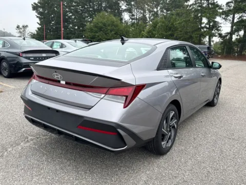 More photos of 2025 Hyundai Elantra SEL Sport at ALM Hyundai Athens, GA