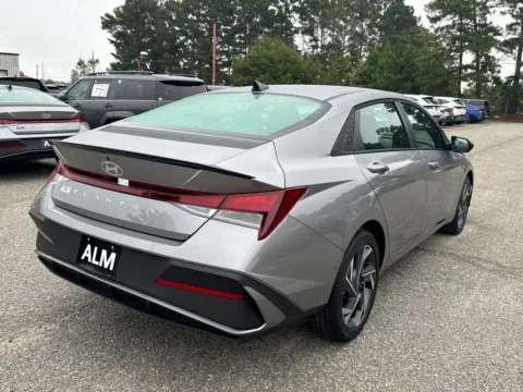 More photos of 2025 Hyundai Elantra SEL Sport at ALM Hyundai Athens, GA