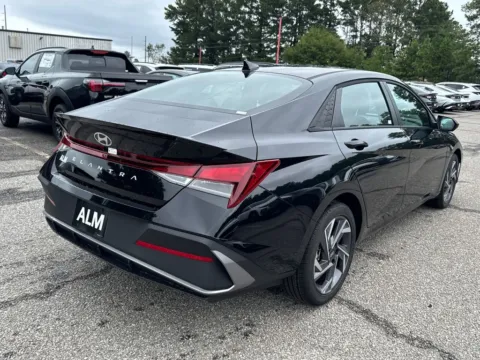 More photos of 2025 Hyundai Elantra SEL Sport at ALM Hyundai Athens, GA