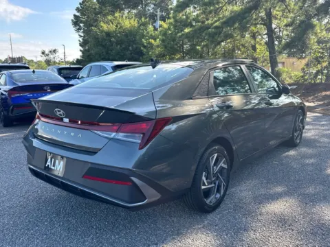 More photos of 2025 Hyundai Elantra SEL Sport at ALM Hyundai Athens, GA