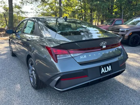 Another view of 2025 Hyundai Elantra SEL Sport for sale in Athens, GA at ALM Hyundai Athens