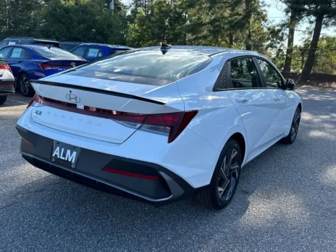 More photos of 2025 Hyundai Elantra SEL Sport at ALM Hyundai Athens, GA