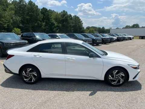 More photos of 2025 Hyundai Elantra SEL Sport at ALM Hyundai Athens, GA