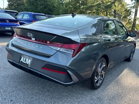 More photos of 2025 Hyundai Elantra SEL Sport at ALM Hyundai Athens, GA