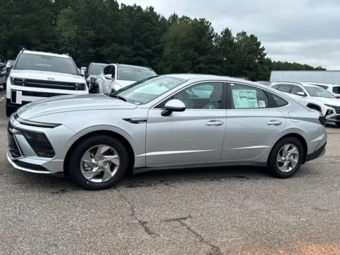 Photos of 2025 Hyundai Sonata SE for sale in Athens, GA at ALM Hyundai Athens