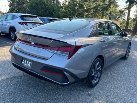 More photos of 2025 Hyundai Elantra SEL Sport at ALM Hyundai Athens, GA