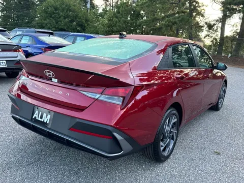 More photos of 2025 Hyundai Elantra SEL Sport at ALM Hyundai Athens, GA