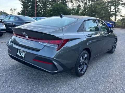 More photos of 2025 Hyundai Elantra SEL Sport at ALM Hyundai Athens, GA