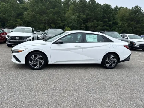 Photos of 2025 Hyundai Elantra SEL Sport for sale in Athens, GA at ALM Hyundai Athens