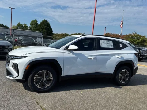 Photos of 2025 Hyundai Tucson Hybrid Blue for sale in Athens, GA at ALM Hyundai Athens