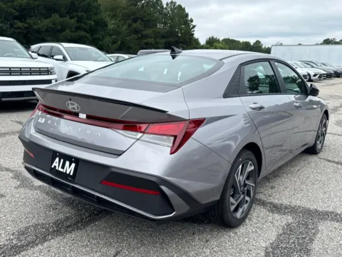More photos of 2025 Hyundai Elantra SEL Sport at ALM Hyundai Athens, GA
