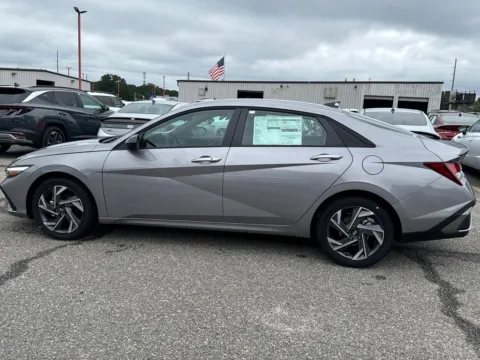 Photos of 2025 Hyundai Elantra SEL Sport for sale in Athens, GA at ALM Hyundai Athens