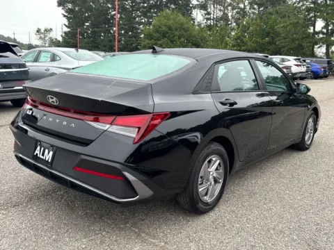 More photos of 2025 Hyundai Elantra SE at ALM Hyundai Athens, GA