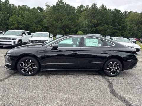 Photos of 2025 Hyundai Sonata SEL for sale in Athens, GA at ALM Hyundai Athens