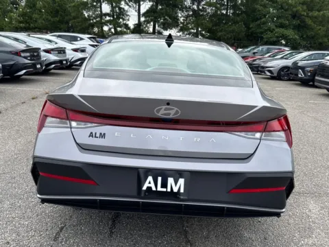 More photos of 2025 Hyundai Elantra SE at ALM Hyundai Athens, GA
