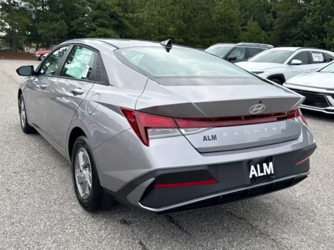 Another view of 2025 Hyundai Elantra SE for sale in Athens, GA at ALM Hyundai Athens