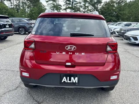 More photos of 2025 Hyundai Venue SEL at ALM Hyundai Athens, GA