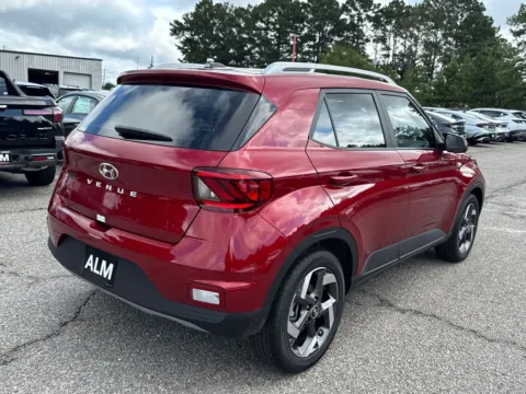 More photos of 2025 Hyundai Venue SEL at ALM Hyundai Athens, GA