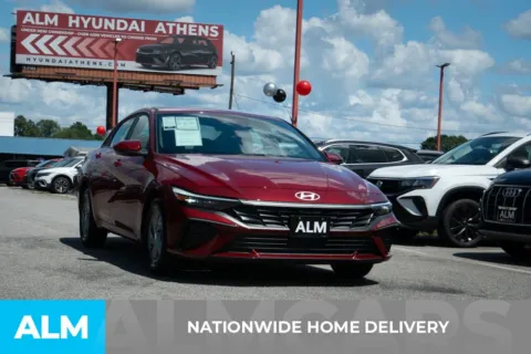More photos of 2024 Hyundai Elantra SE at ALM Hyundai Athens, GA