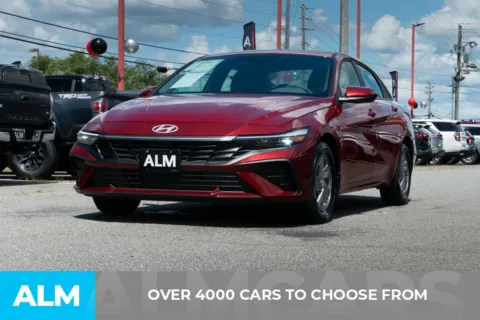 Another view of 2024 Hyundai Elantra SE for sale in Athens, GA at ALM Hyundai Athens