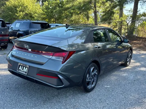 More photos of 2025 Hyundai Elantra SEL Sport at ALM Hyundai Athens, GA