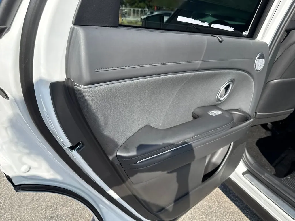 2026 Hyundai Palisade Calligraphy - Photo 13