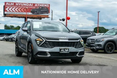 More photos of 2024 Kia Sportage LX at ALM Hyundai Athens, GA